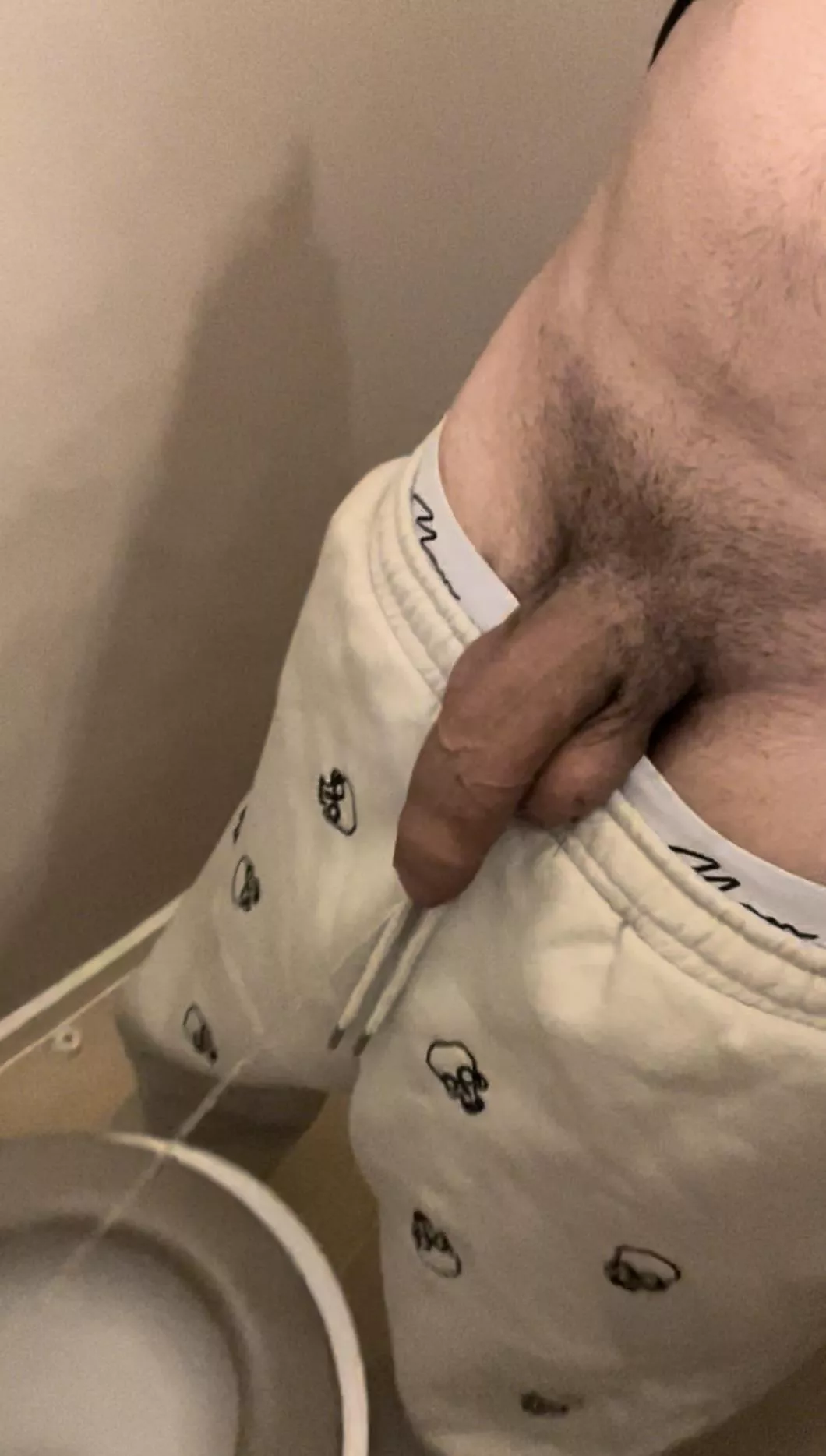 Proper Big dick scally/chav lad here(Essex)🍆👅💦 3.1k+ on twitter @HungYoungAlpha 😈-Dms open-😈 (soft cock pic)