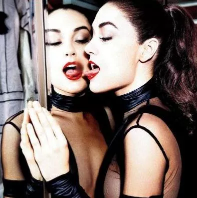 Sasha is so sexy she tries to lick herself...