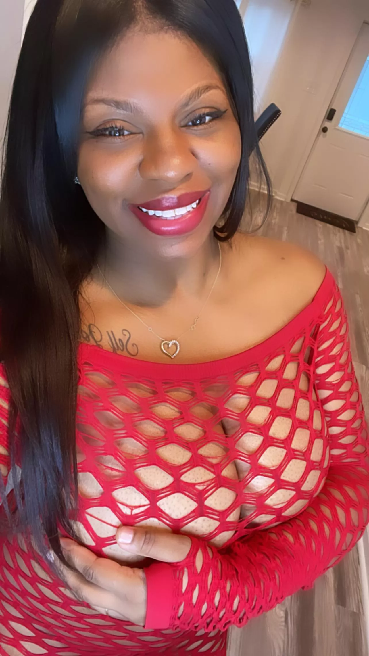 Should I remove my hand ?