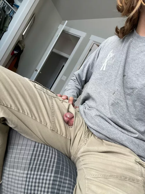 somehow he slipped out 😝