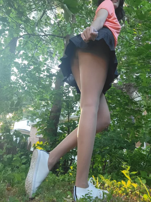 tennis skirts, panthose, and sunshine = perfection