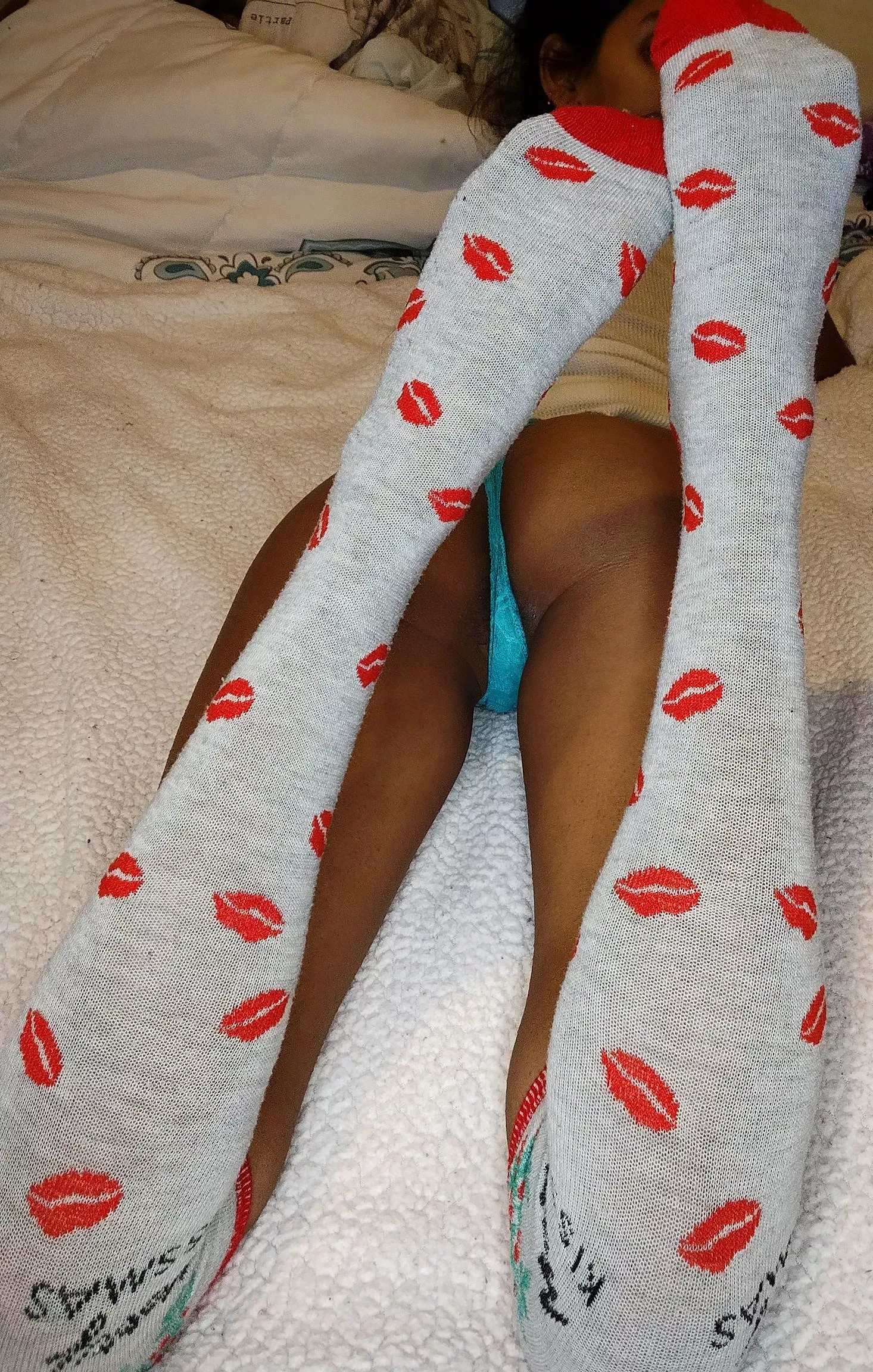 tis the season to treat yourself to something tasty and smelly. Cum take in all my scents in these knee high Christmas Socks. $20 for 3 days wear, 3 proof pics, 2 8hr work shifts and free US shipping with tracking. message me for add-ons or more options.