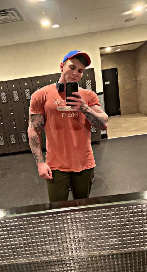 Trying to add some size this winter. Hope you’re having a good weekend.