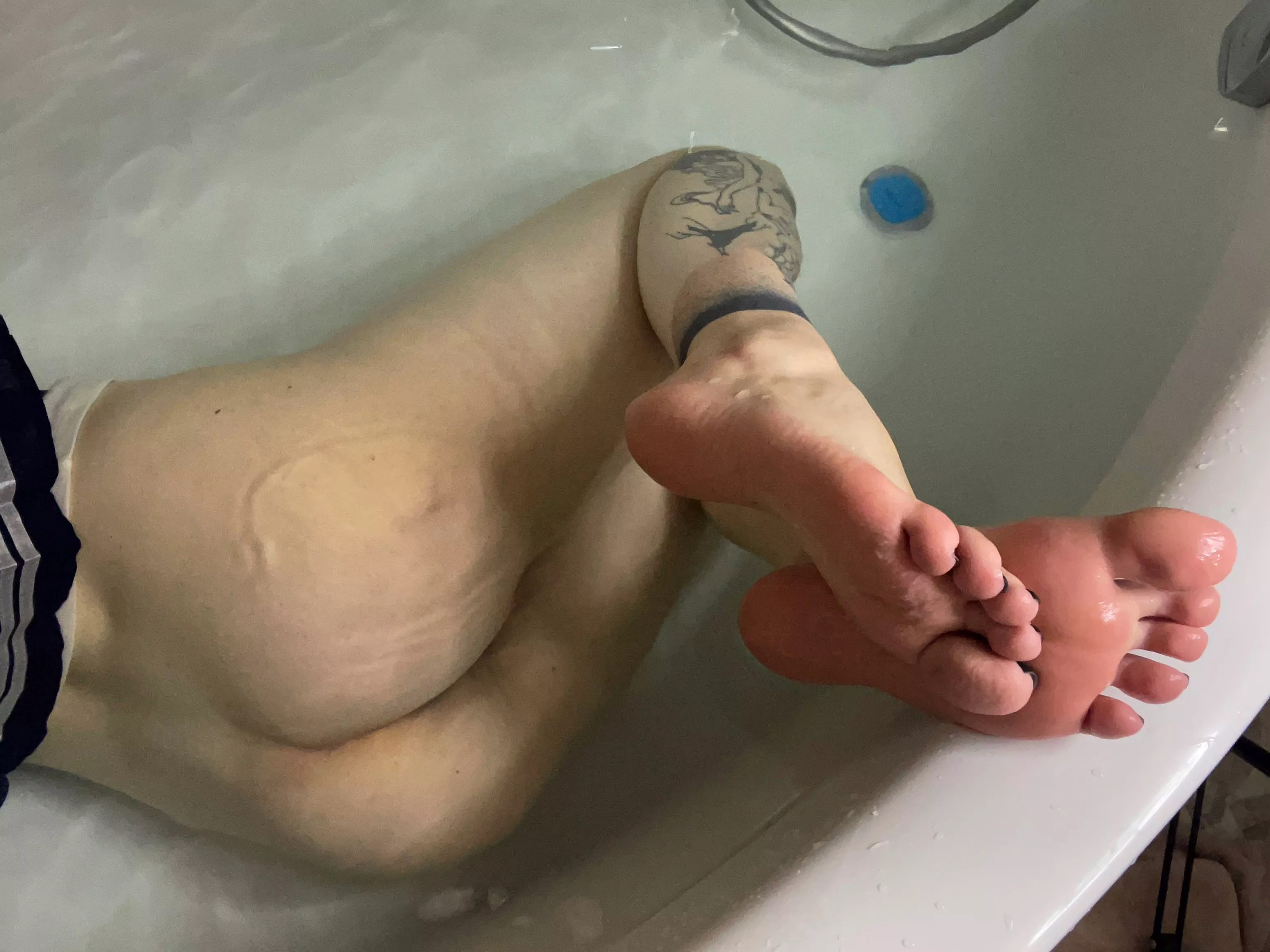 Wash your dirty girl!🤗