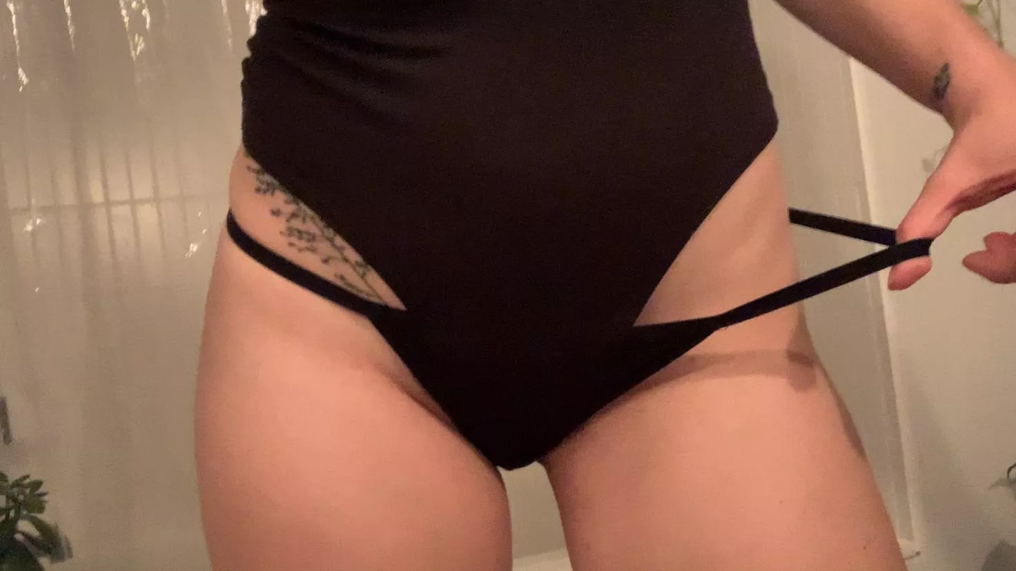 Wearing panties under this bodysuit is completely unnecessary, but I love this look! [f]