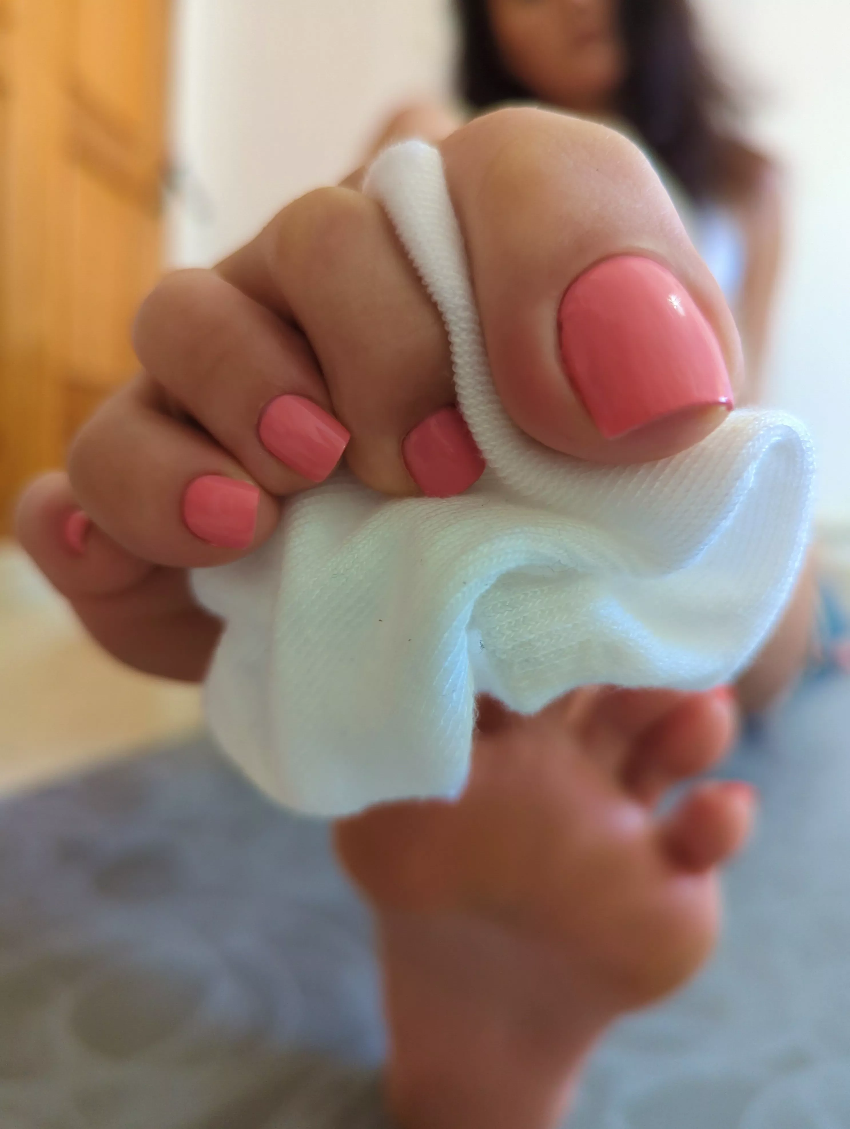 You sucking on the toes or licking the soles?