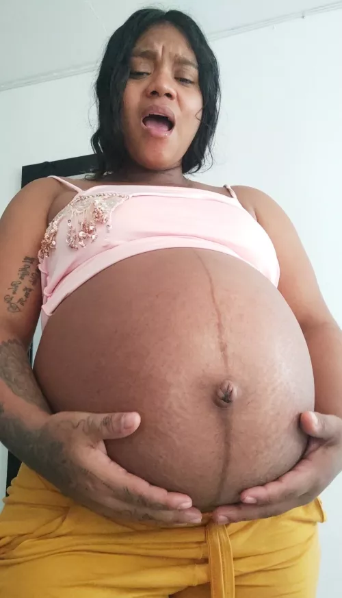 30 weeks, pregnancy has me very hot