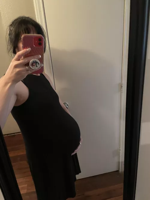 8 months, doctor says just a few more weeks and she will be on her way. Who wants to be my pregnancy sub and help care for her? DM me.~findom finsub pregnancysub cuckold~