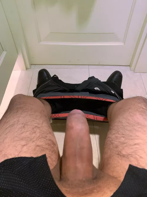 Any willing mouths for some Latin meat?