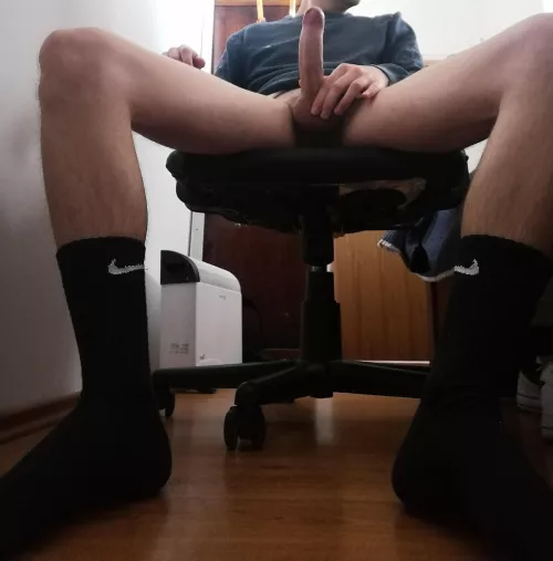 Anyone want a seat? 😈