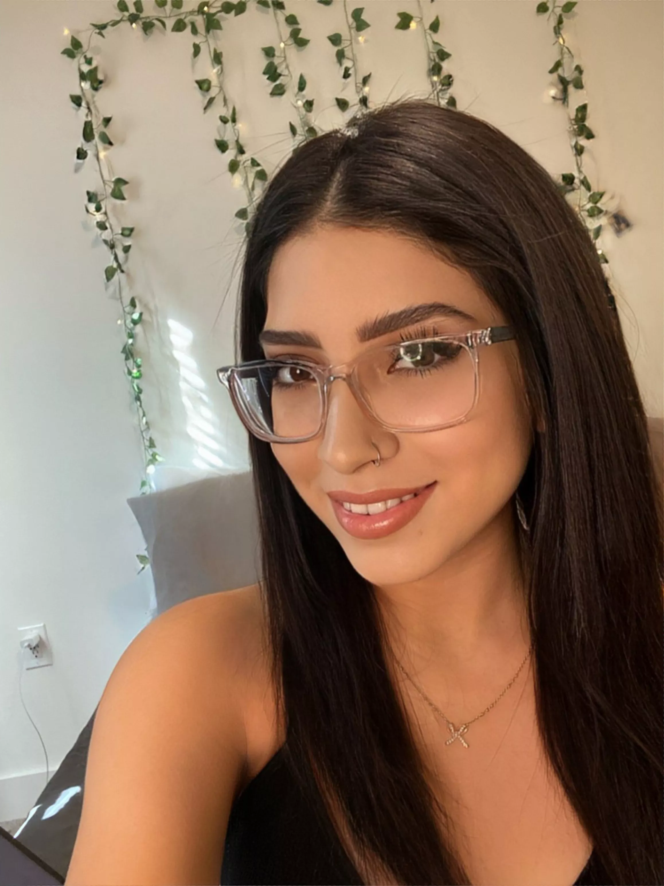 Come to my place you gonna have fun 😚