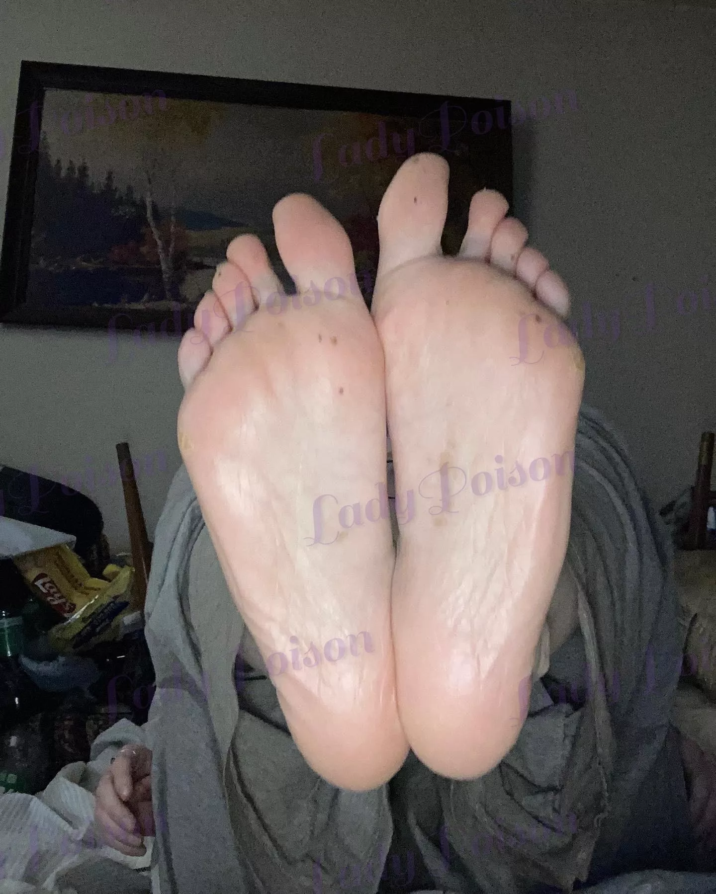 Dirty soles for you 🥰