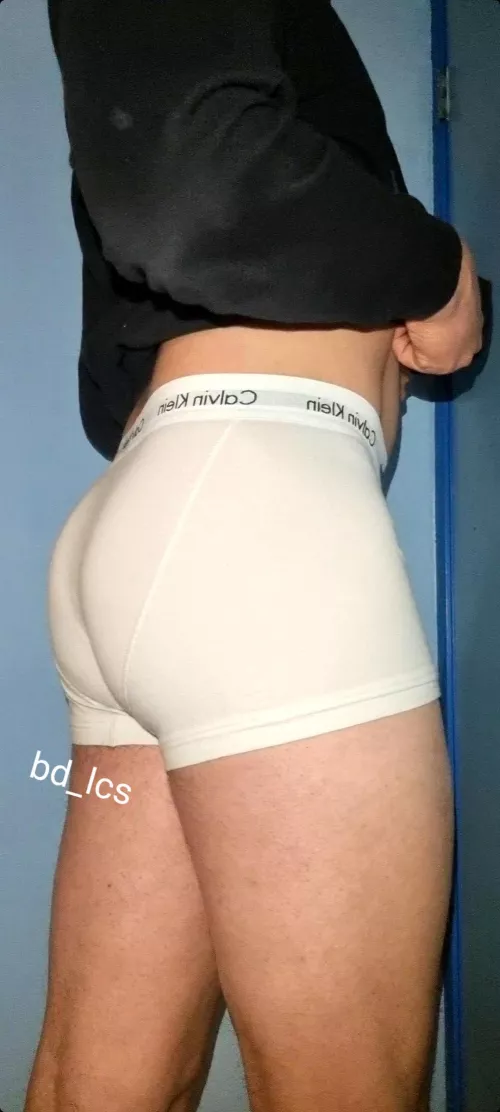 Do you like men with a big butt? (OC)