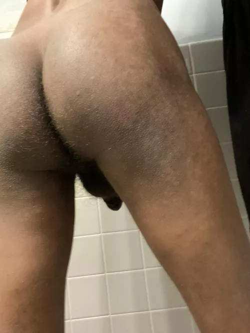 Edging myself while I spank myself hard for you 😓 do you like the view? Dms open