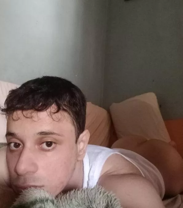 feeling lonely today 😪