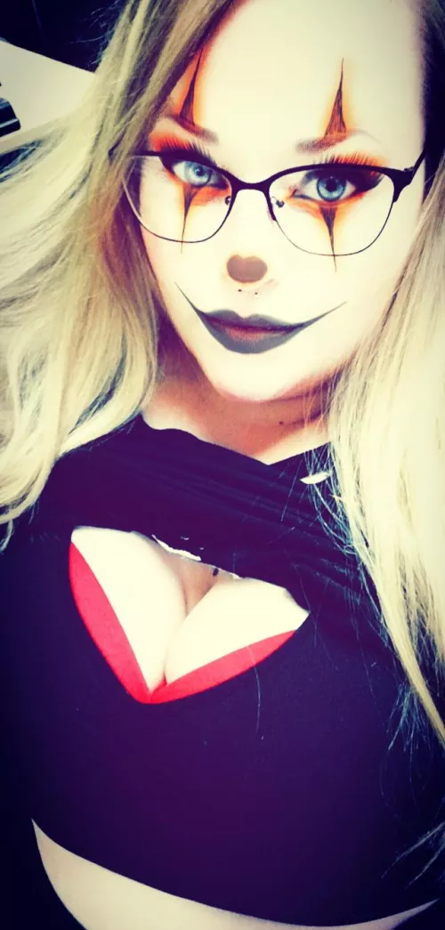 For those who like a Juggalette with a BBW body type 🤡🖤