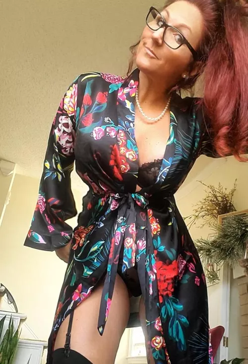 Friday night MILF wear [50F]