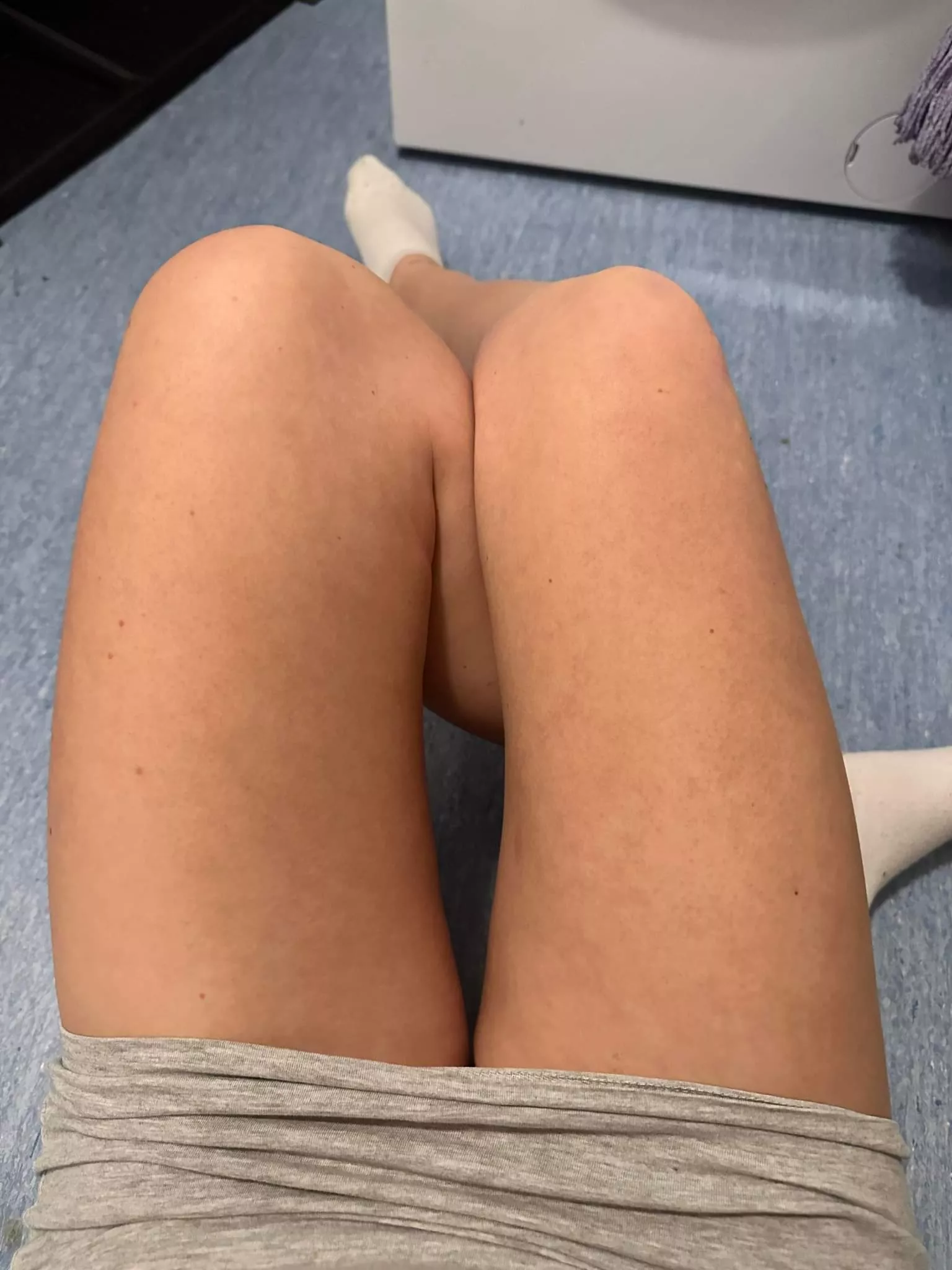 Grey Skirt wierd Pose