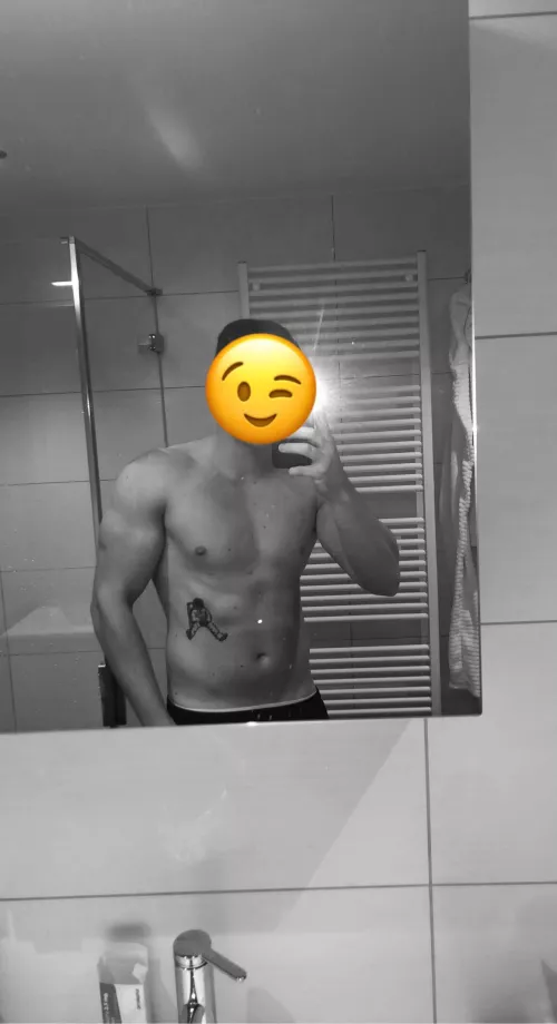 I know there’s no cock visible but what do you think abt the rest? (24M) (OC)