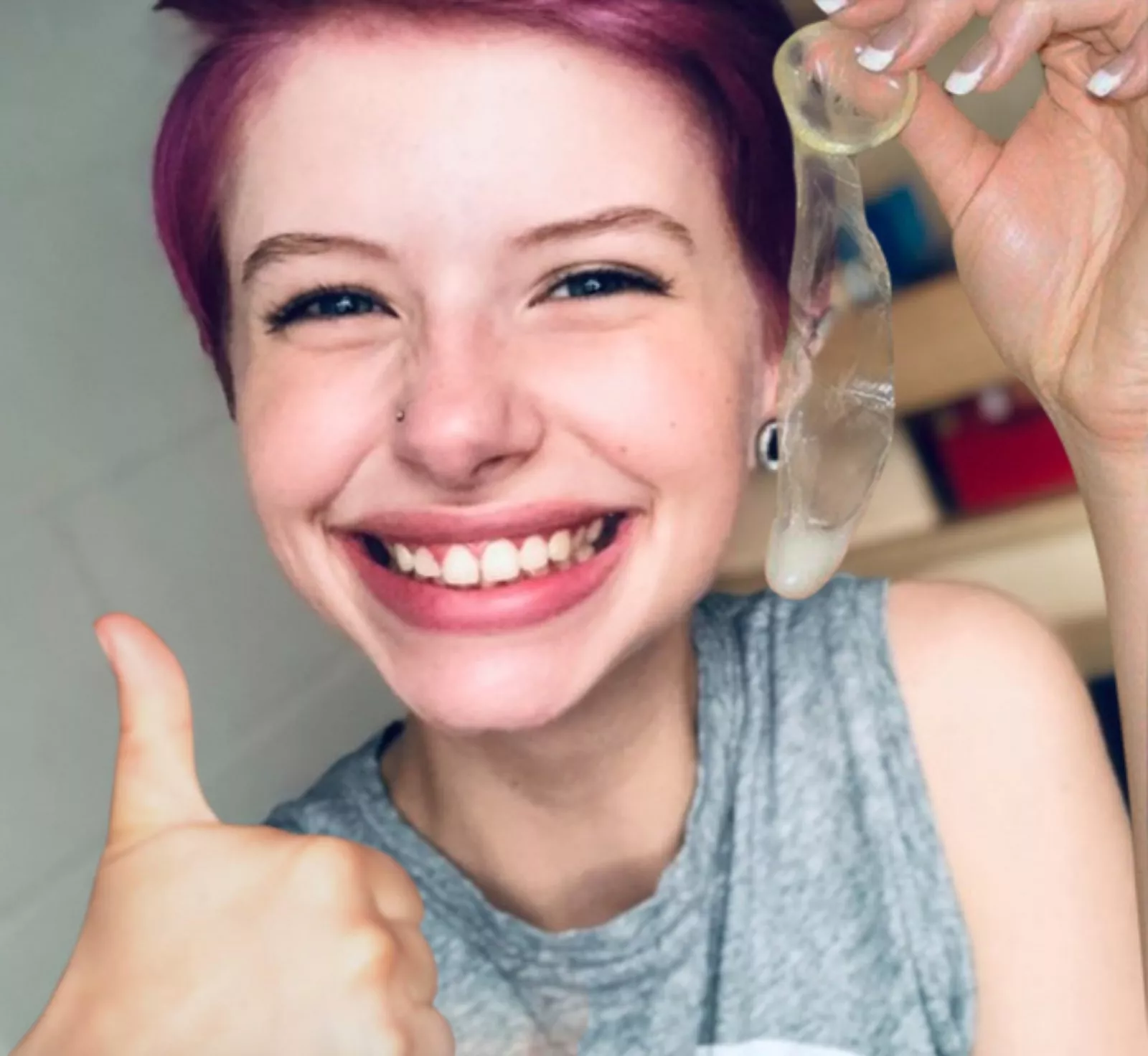 😊I put my on auto-reply so who gives me an upvot will get instantly a nude👍🏻😁 and surprise masturbate video in DM! 💕 Snap: fckbabe22