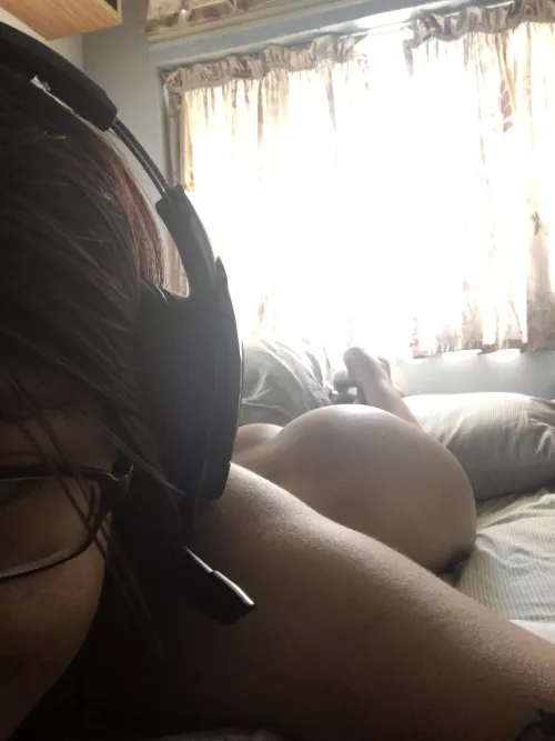 it’s been so (f)ucking mainit recently, stay cool and hydrated while playing/working/going out everyone! :))