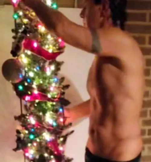 It's that time to decorate the pole.