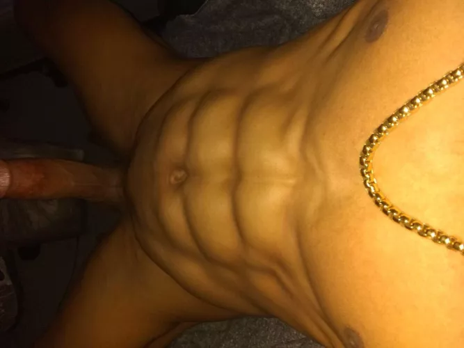 Just face it… I’m bigger than him 🦍