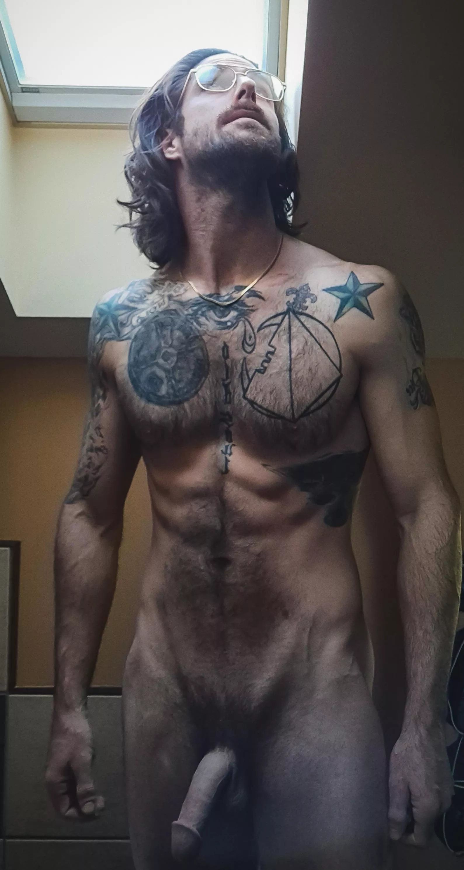 just highlighting my tattoos.