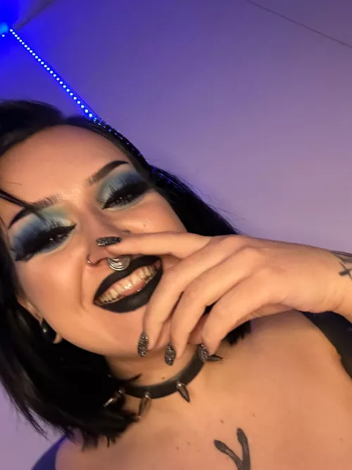 Makeup that lasts through 5 squirting orgasms