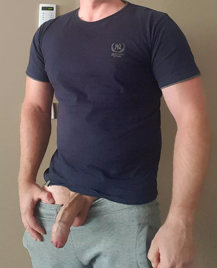 Married cock in need of assistance 🇦🇺