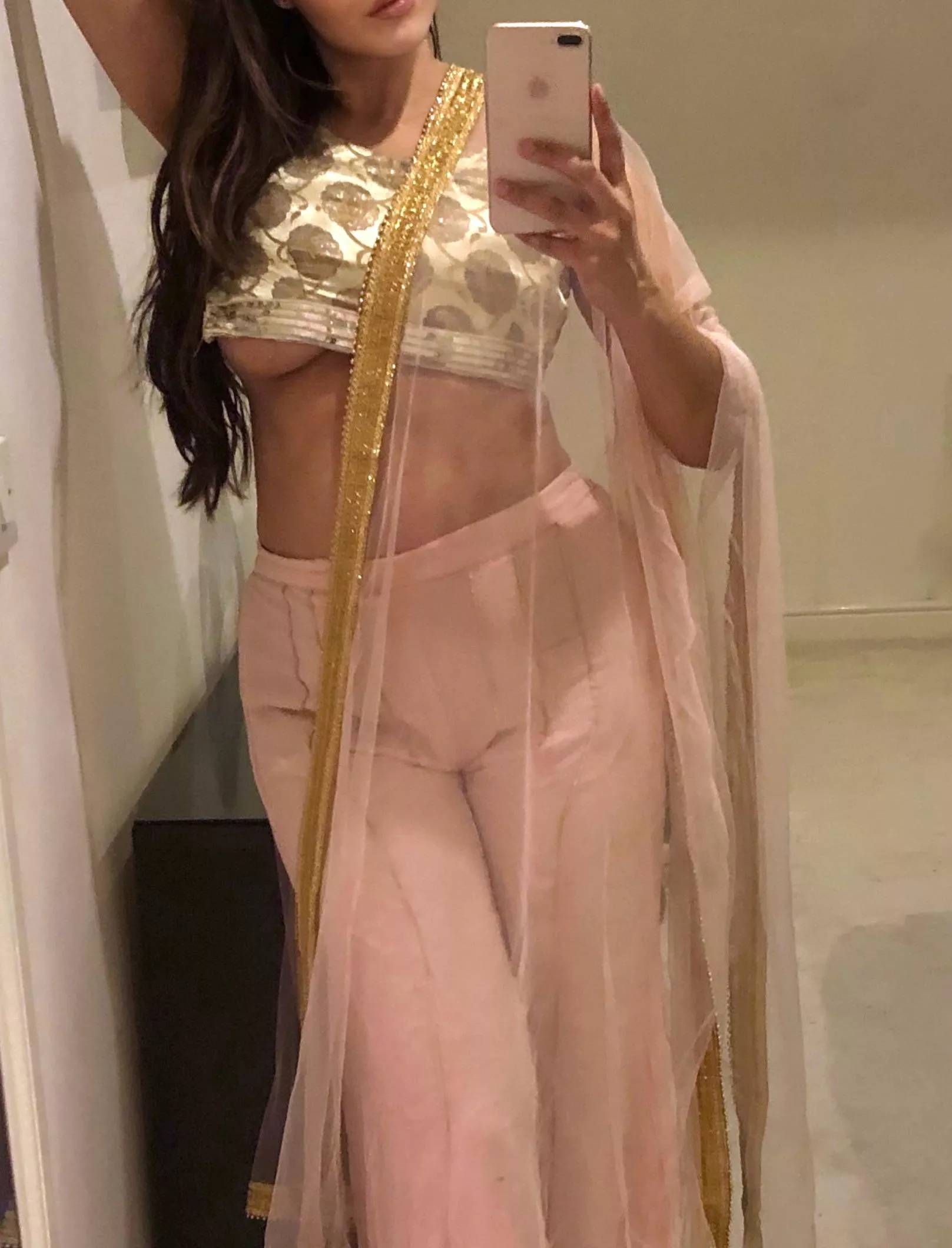 Me or your girl? ⭐️