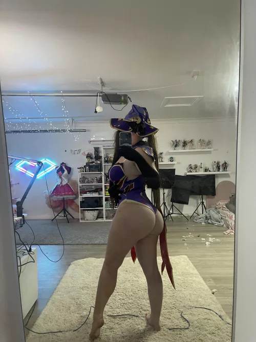 Mona by Gracie Waifu ✨