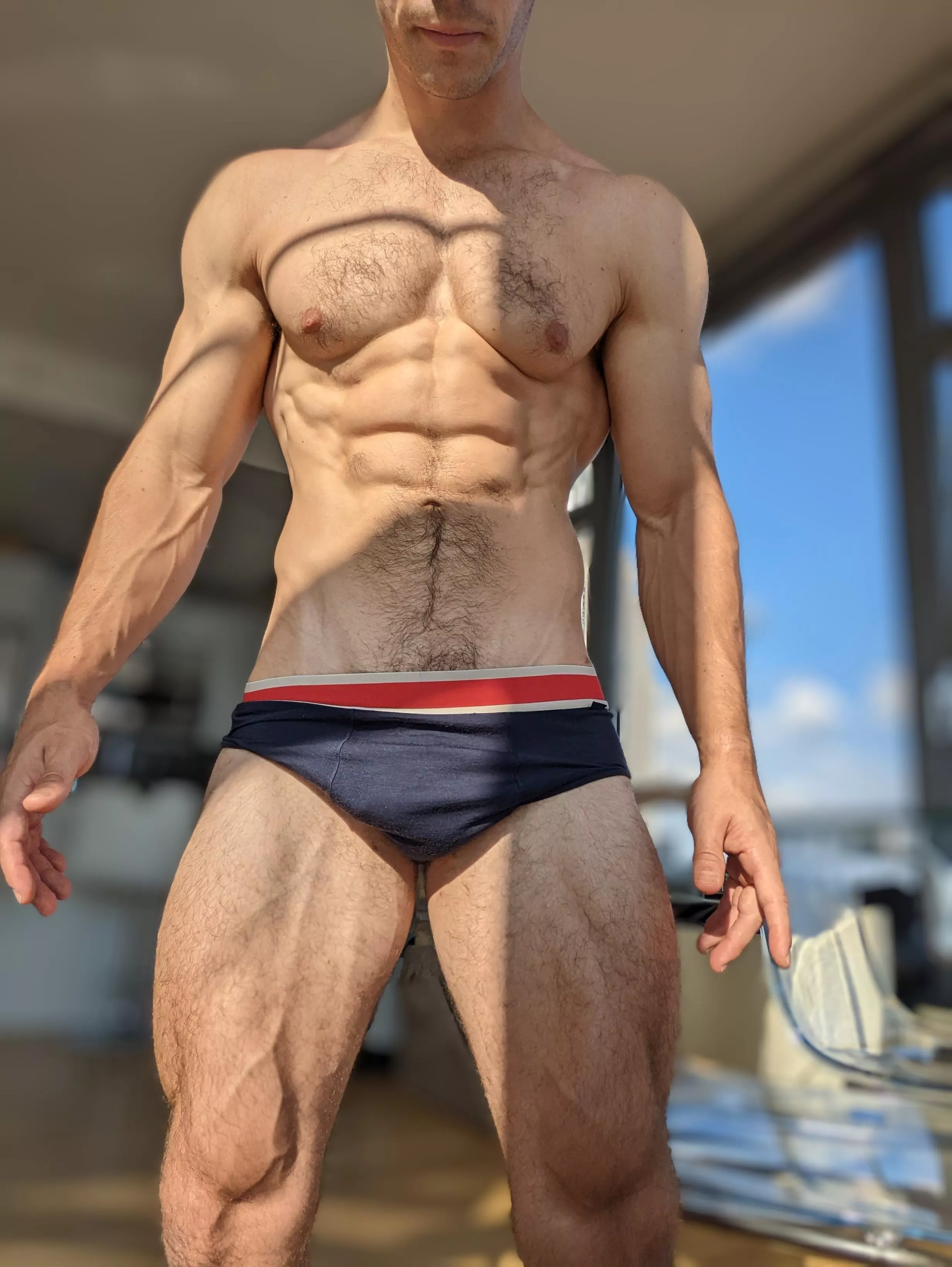 Naturally lit gainz [M]