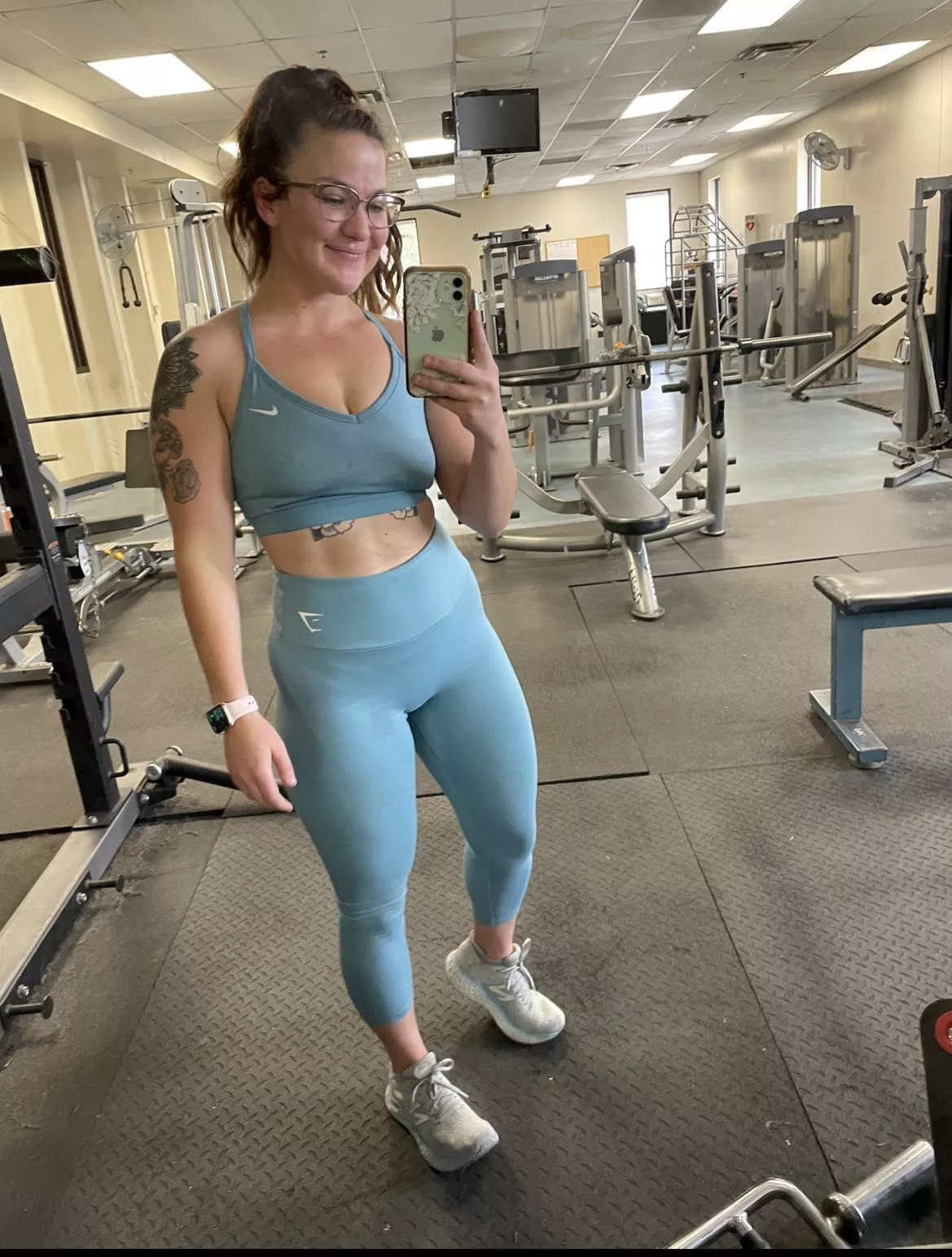 Ready for my cut 💪🏼