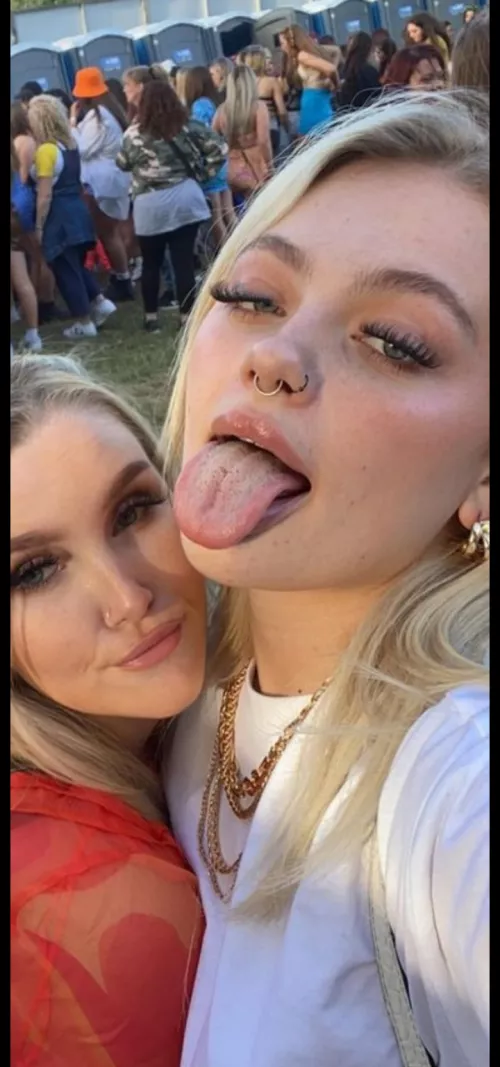 She can use her tongue