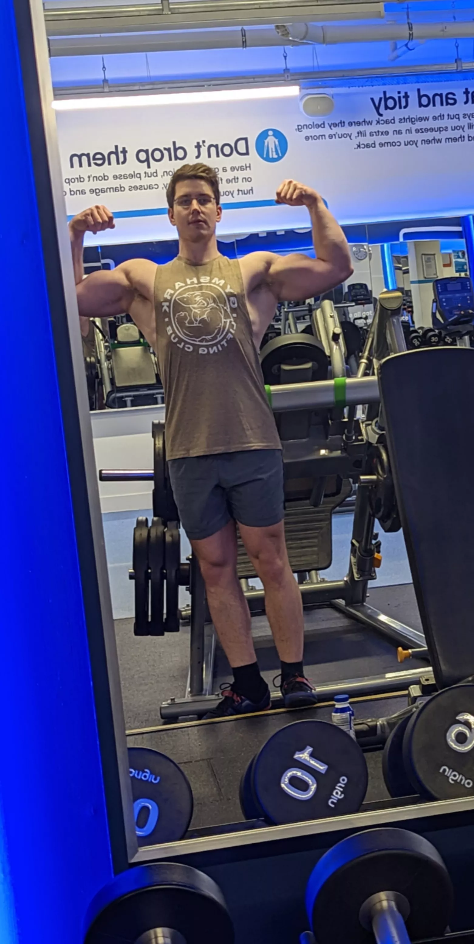 Sweaty gym flex 🤭😉