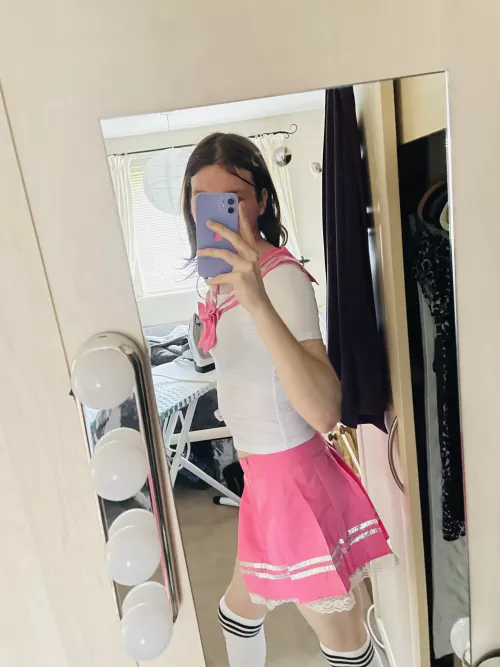 The day is over, who wants to rip my outfit off me