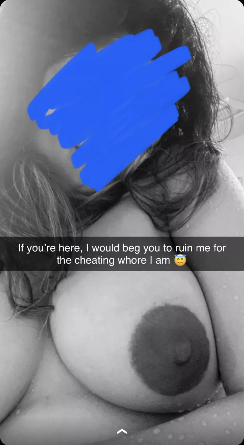The kind of messages my slut sends me while cheating on her husband