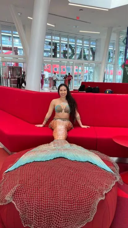 They tried catching me with a fishnet