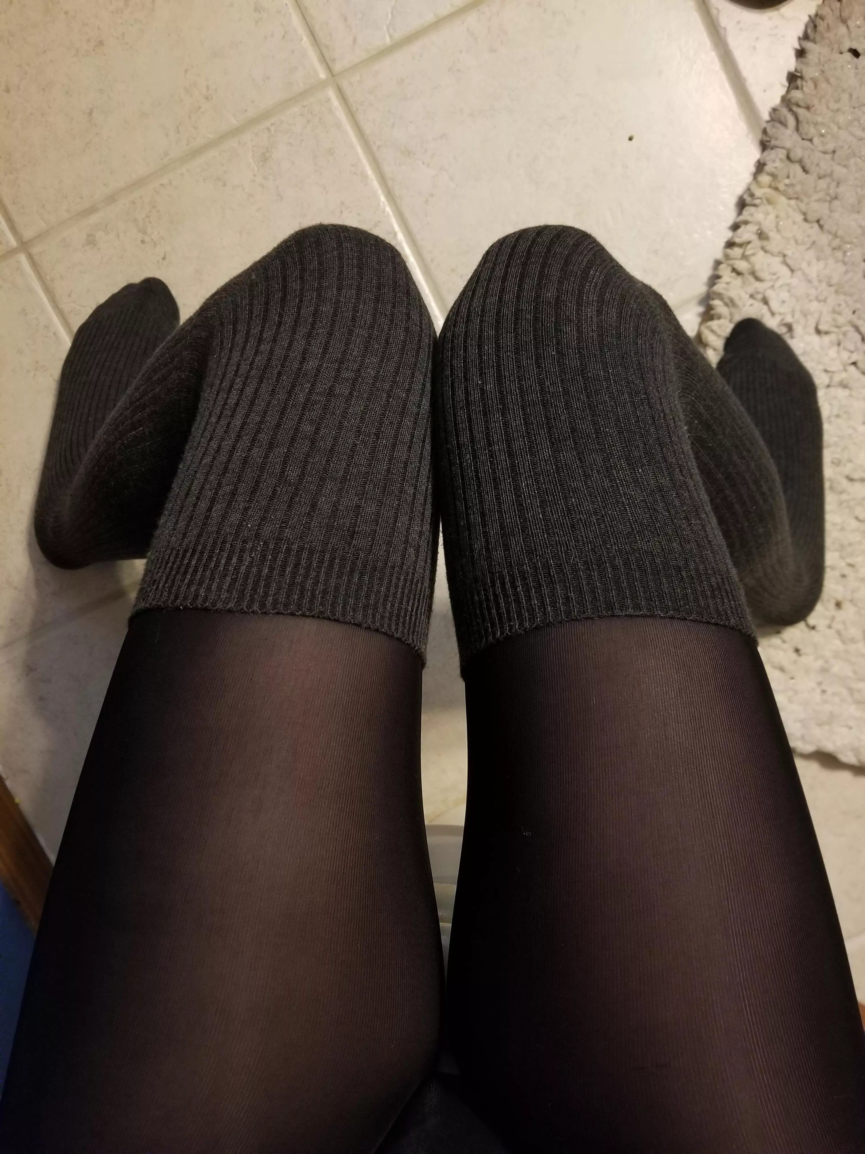 Thigh highs with leggings??? <3