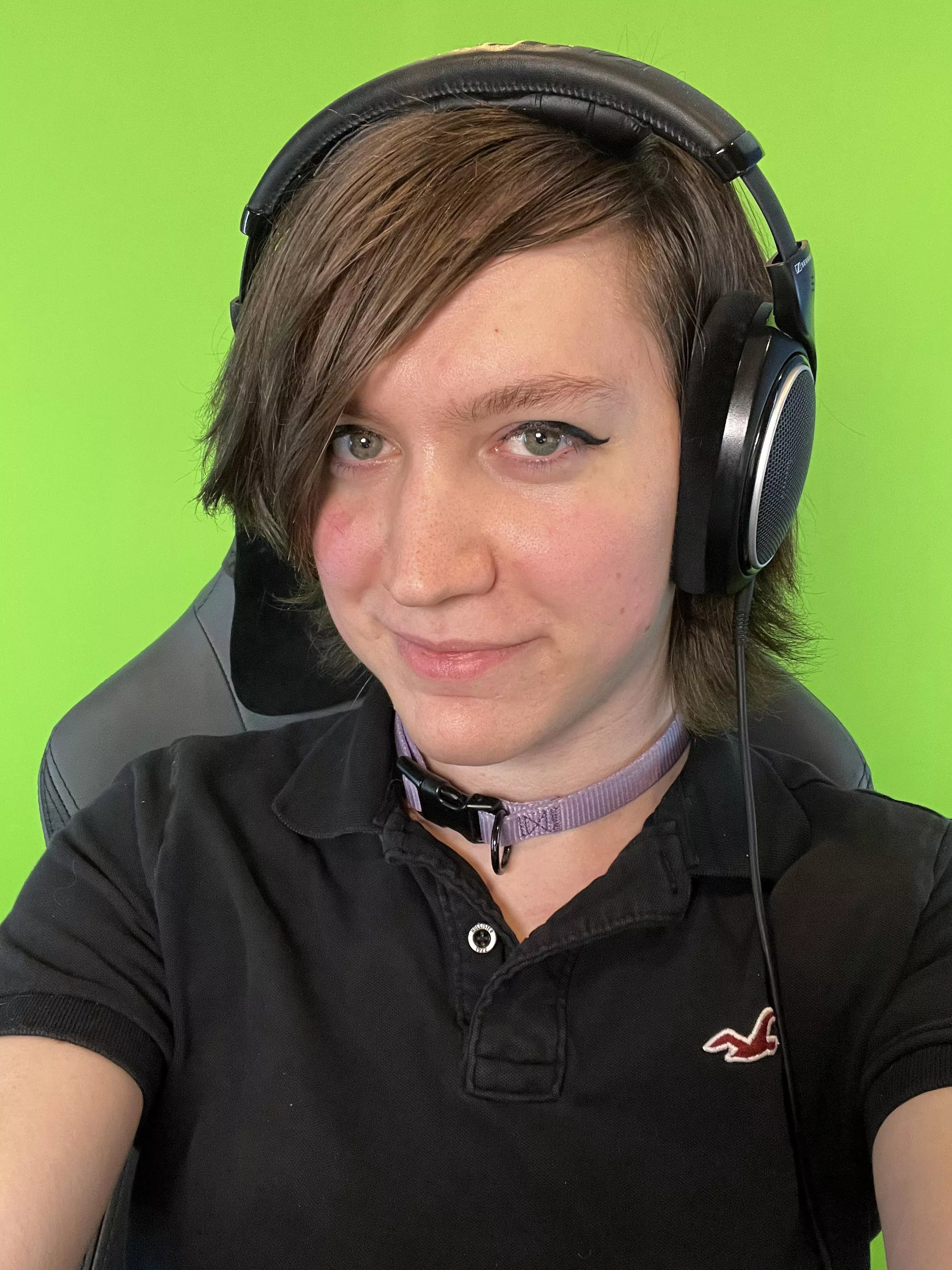 To like the maybe 10 people who see this: Hi, Bipolar depression is hitting hard today x3