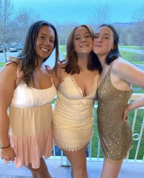 Two Big Guns and a Pistol