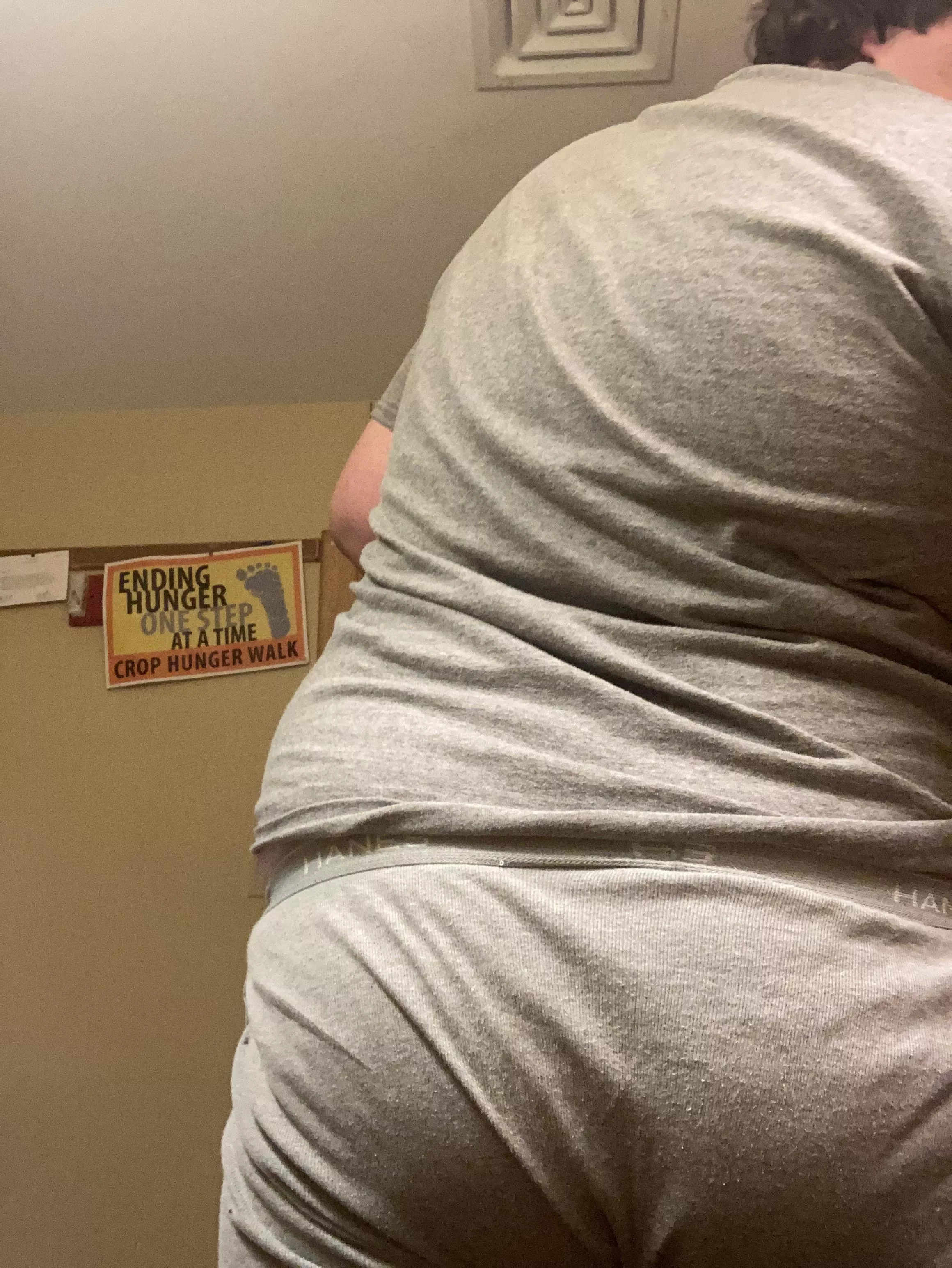 Who can fuck my virgin ass dms open