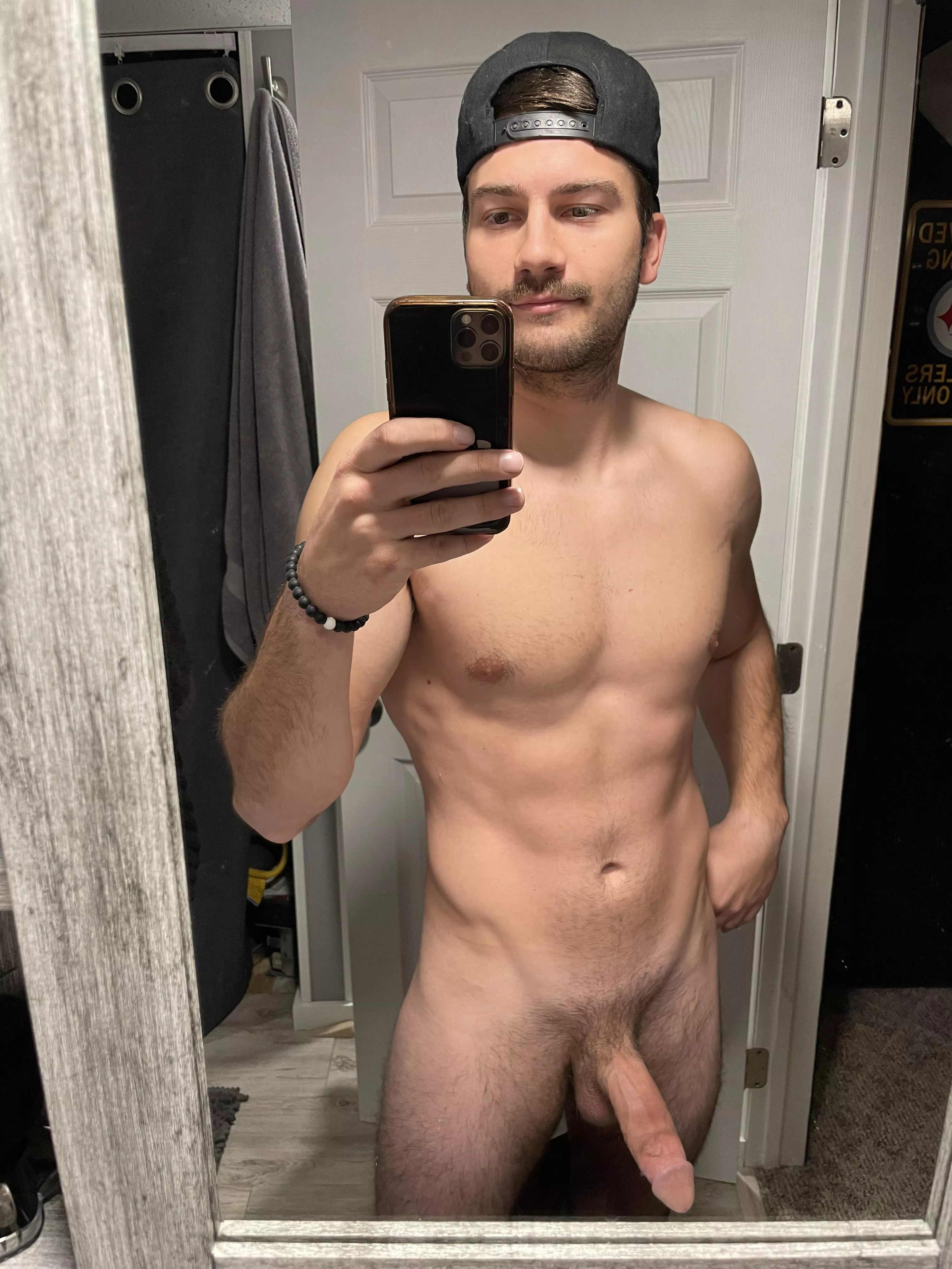 Who wants to help get him hard this morning 😜