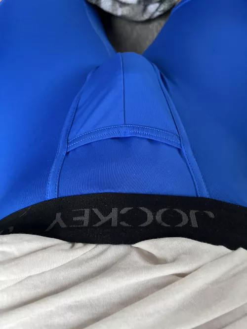 Without properly looking at the product, I accidentally bought these type of boxer briefs. I hate the style of the fly. It’s a task…. I’m so used to the side fly.