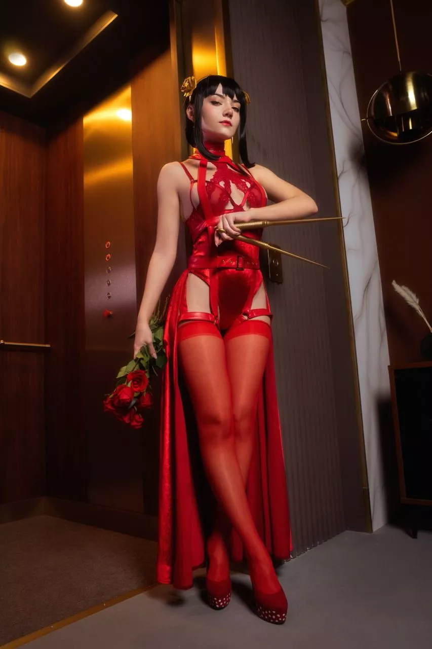 Yor Forger by CarryKey