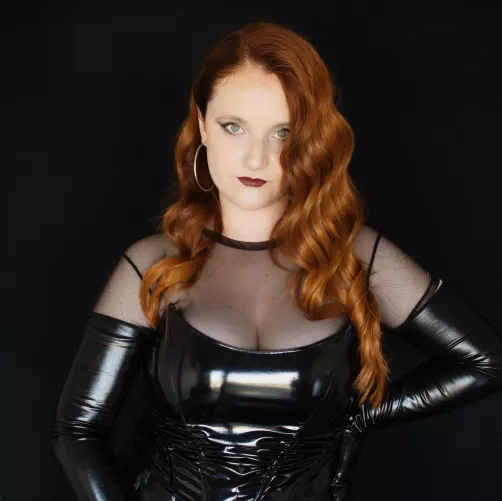 You can see your reflection in my clothes