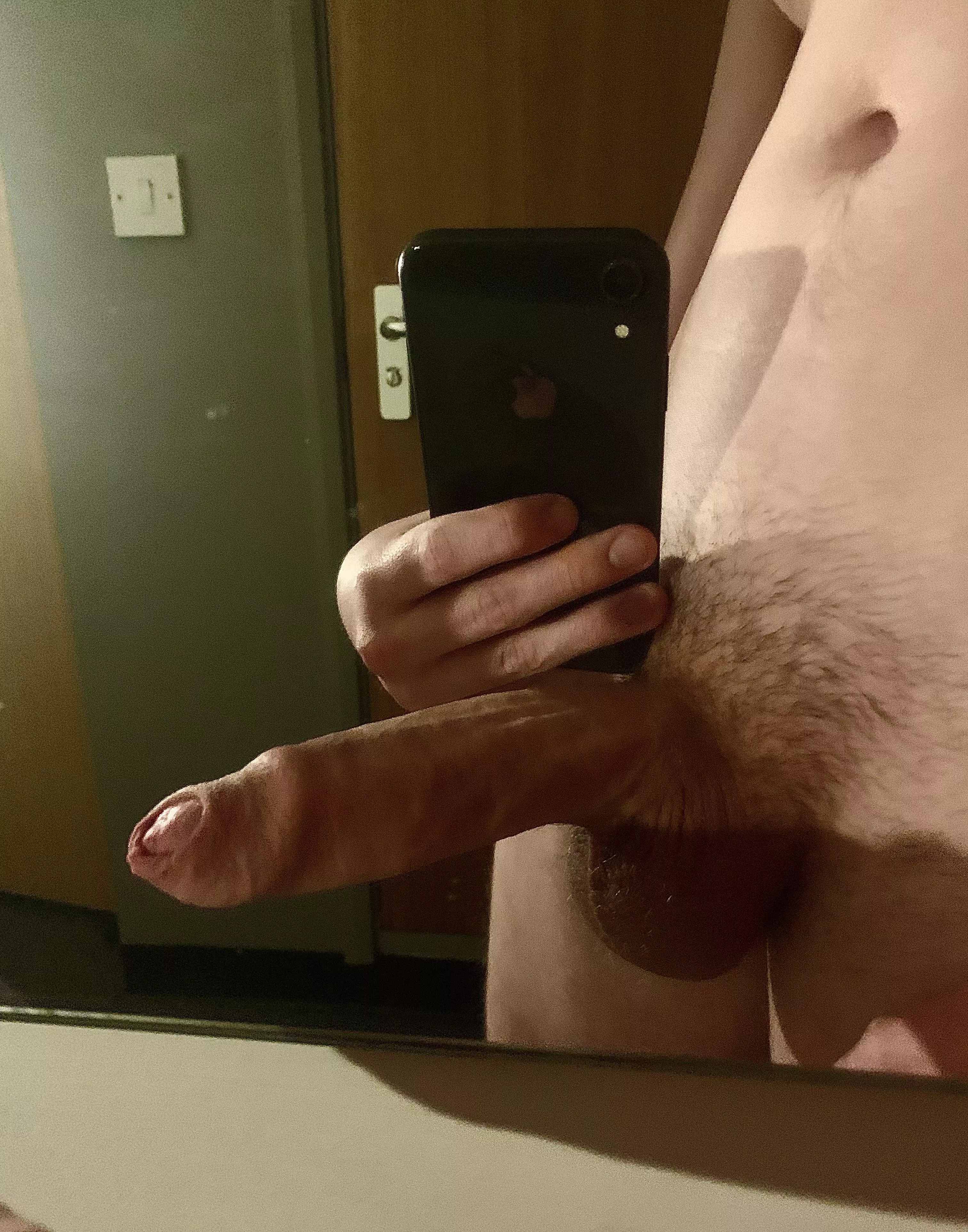 (18) anyone wanna suck my dick?