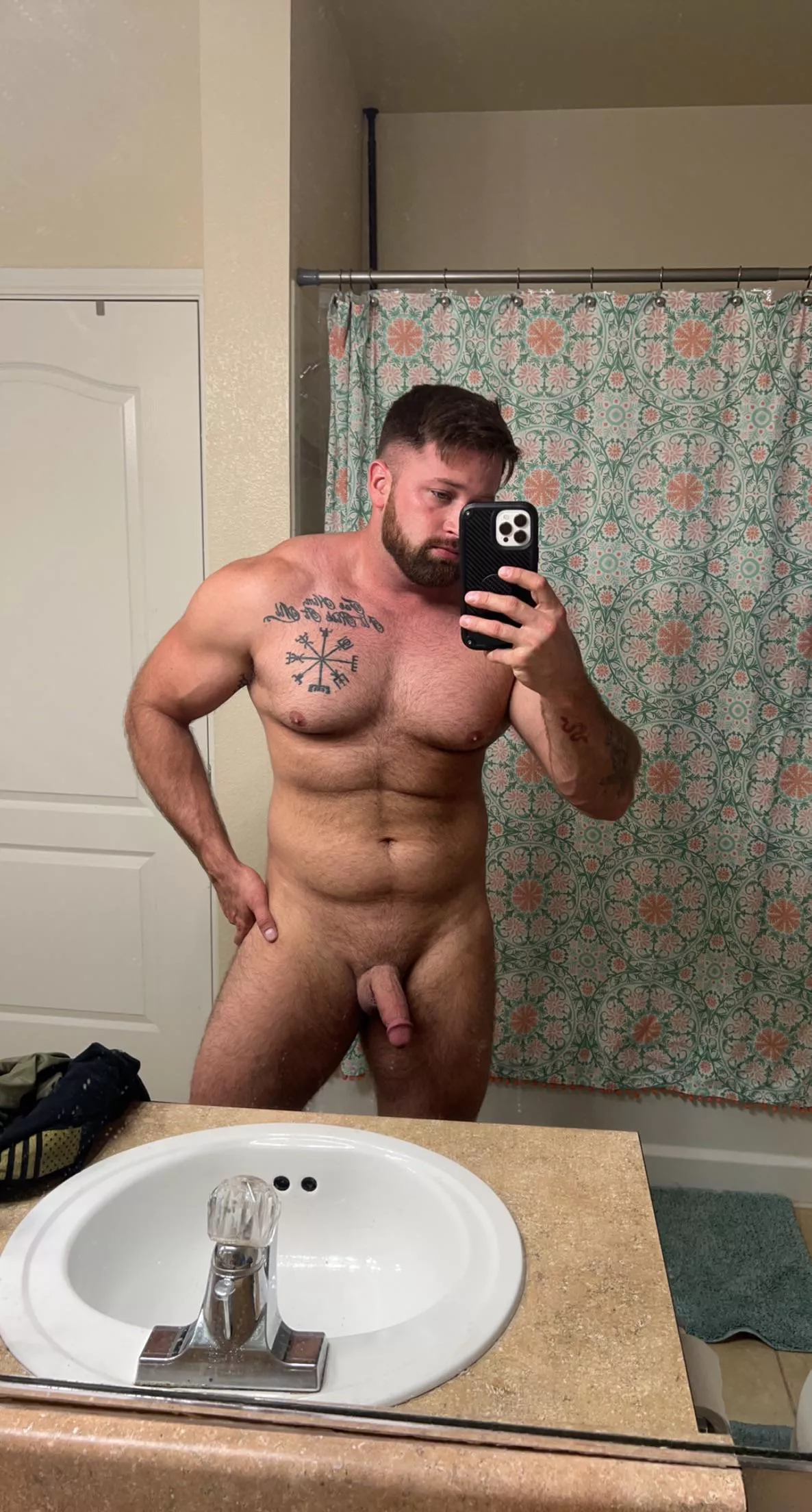 30 (M) first post here. Never had abs but I think I’m doin alright