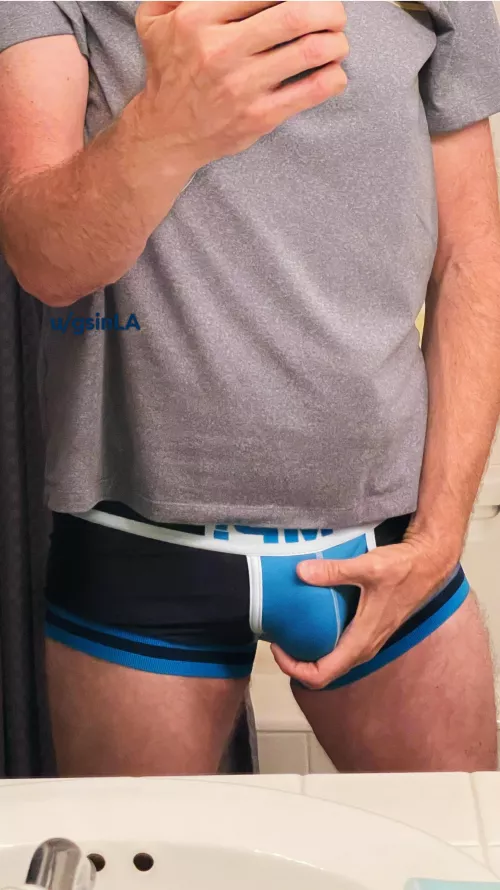 [58] Ready for the shower 🚿